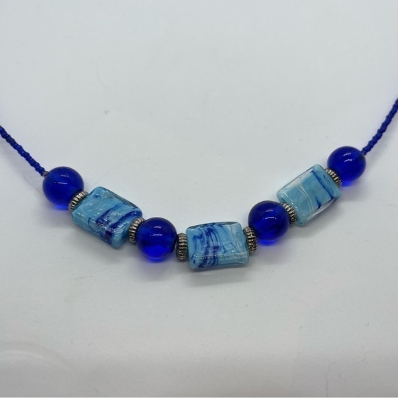 GLASS Bead Necklace Blue Swirled Marbled Beaded - Picture 3 of 4